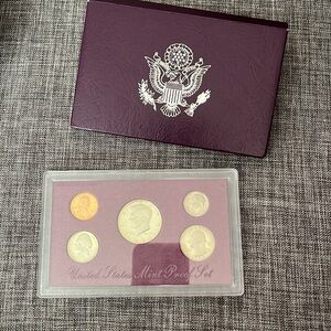 US Mint 1989 U.S. Proof Set in Original Government Packaging